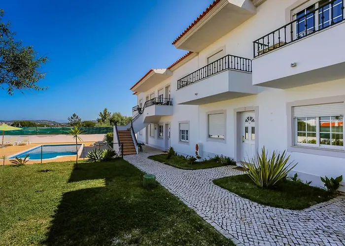 Remarkable 1-Bed Apartment In Olhos De Agua