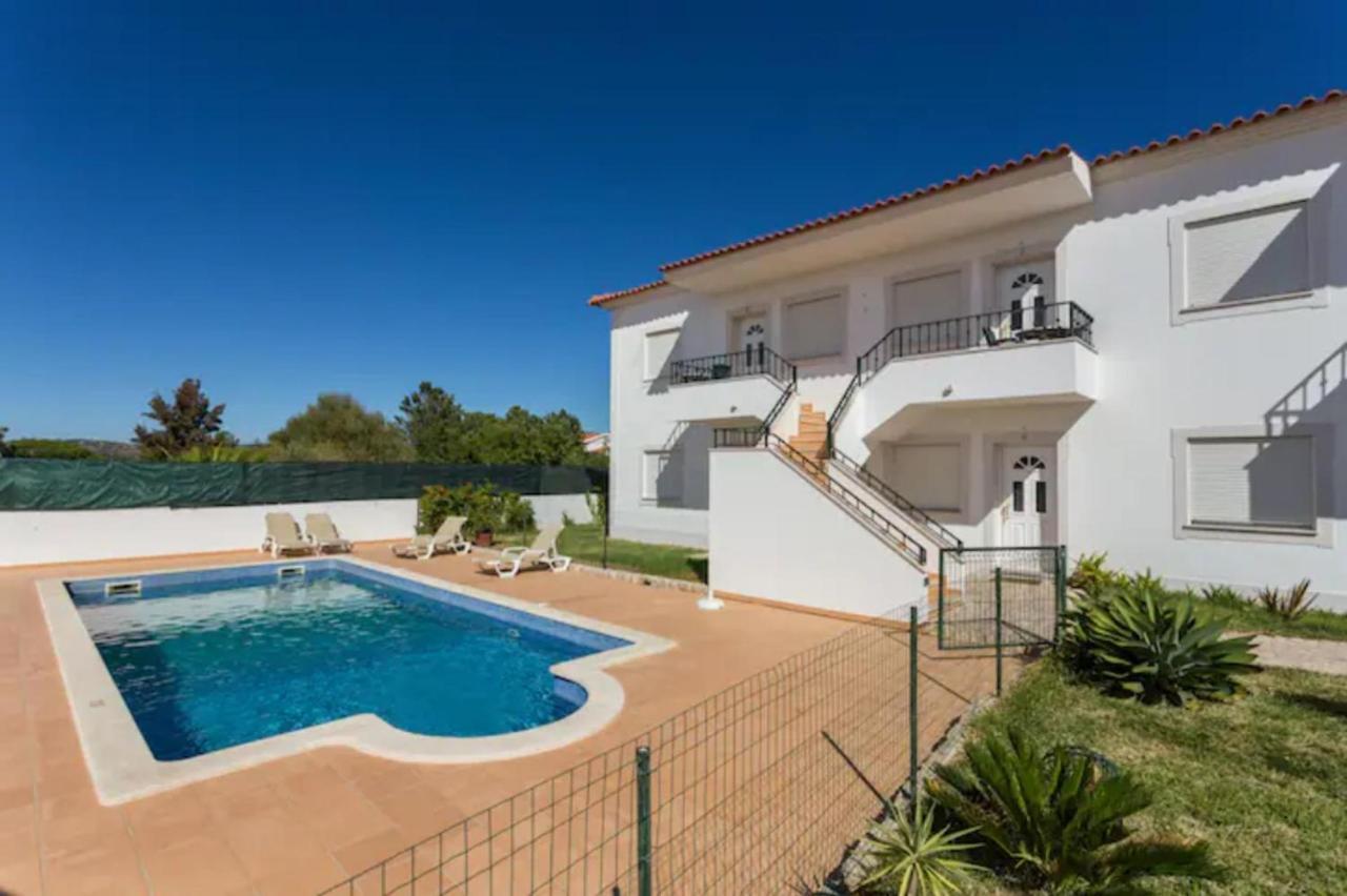 Apartamento Remarkable 1-bed In Olhos De Agua Albufeira