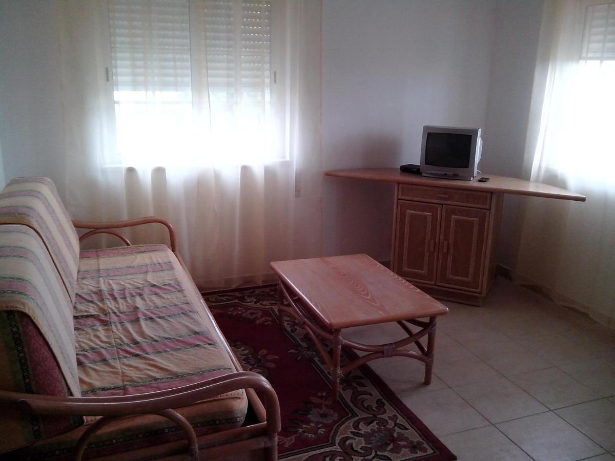 Apartamento Remarkable 1-bed In Olhos De Agua *